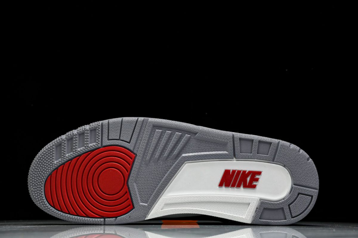 Air Jordan 3 Retro OG Black Cement (2024) Air Jordan 3 Sneaker