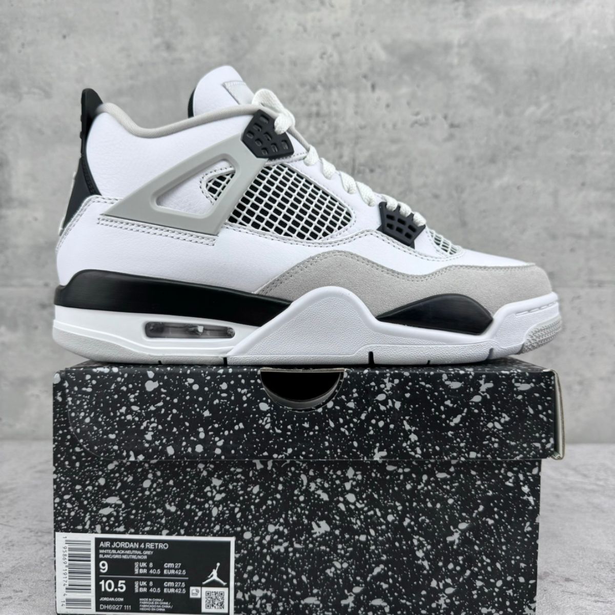 Air Jordan 4 Retro Military Black Air jordan 4 Sneaker
