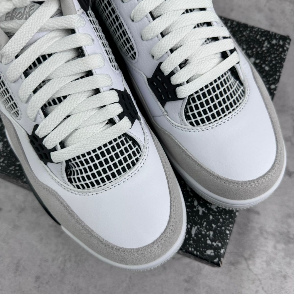 Air Jordan 4 Retro Military Black Air jordan 4 Sneaker