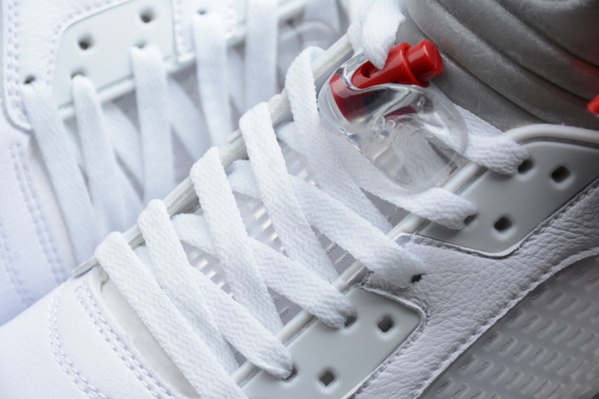 Air Jordan 5 Retro Fire Red Silver Tongue (2020) Air Jordan 5 Sneaker