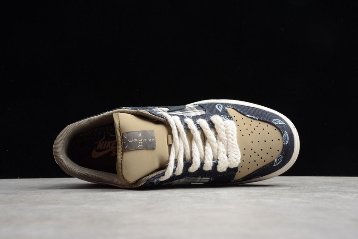 Nike SB Dunk Low Travis Scott Dunk SB Sneaker